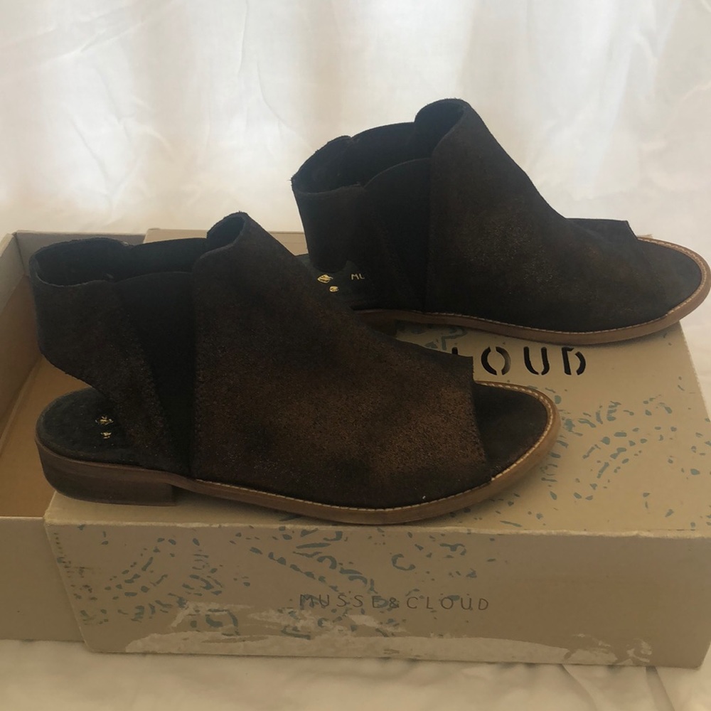 Musse & Cloud Ciara bronze booties size 38